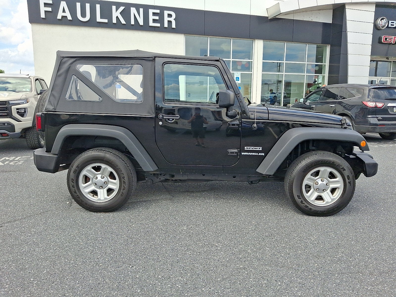 2017 Jeep Wrangler Sport