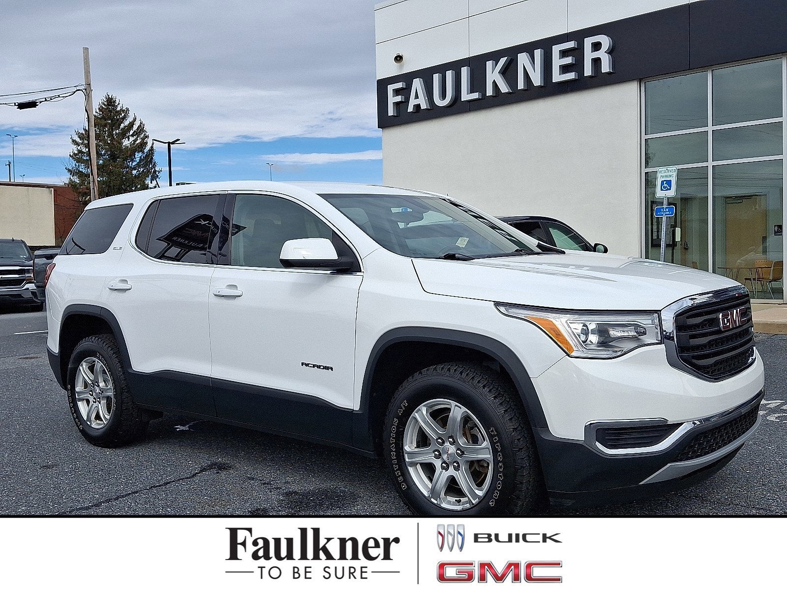 2019 GMC Acadia SLE