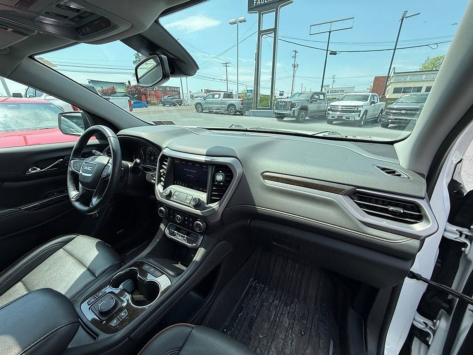 2023 GMC Acadia AT4
