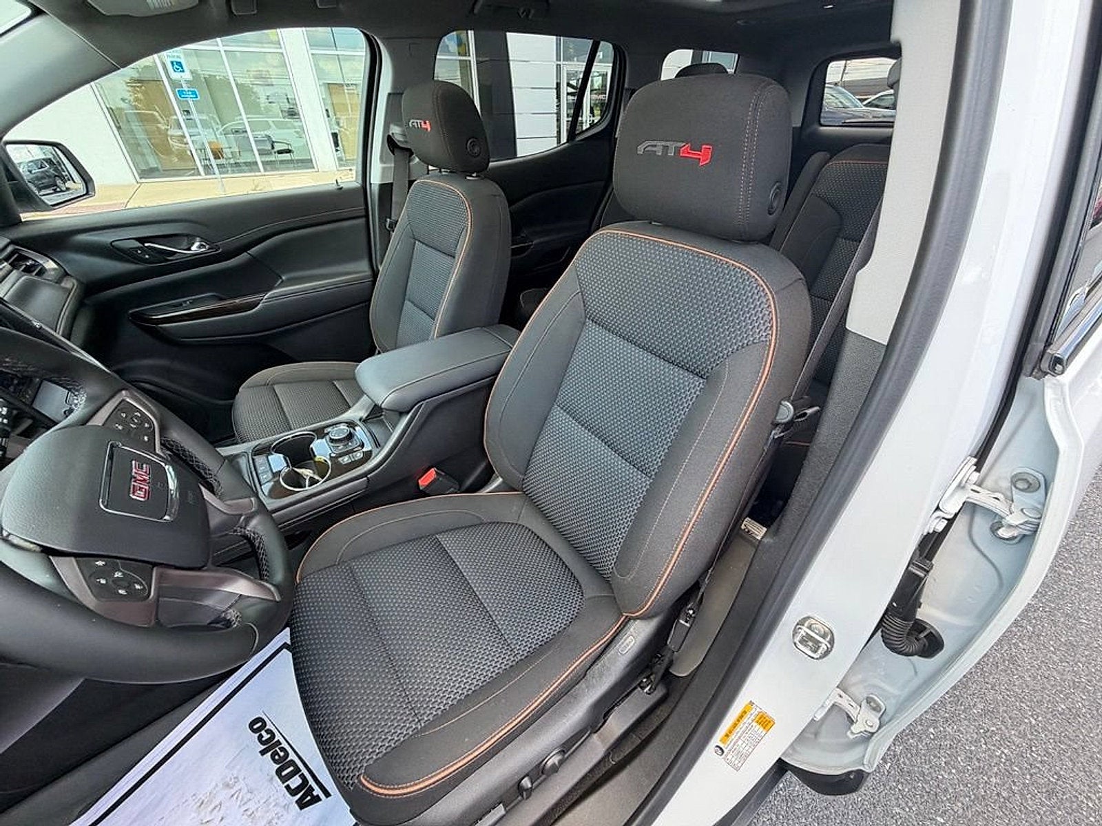 2023 GMC Acadia AT4