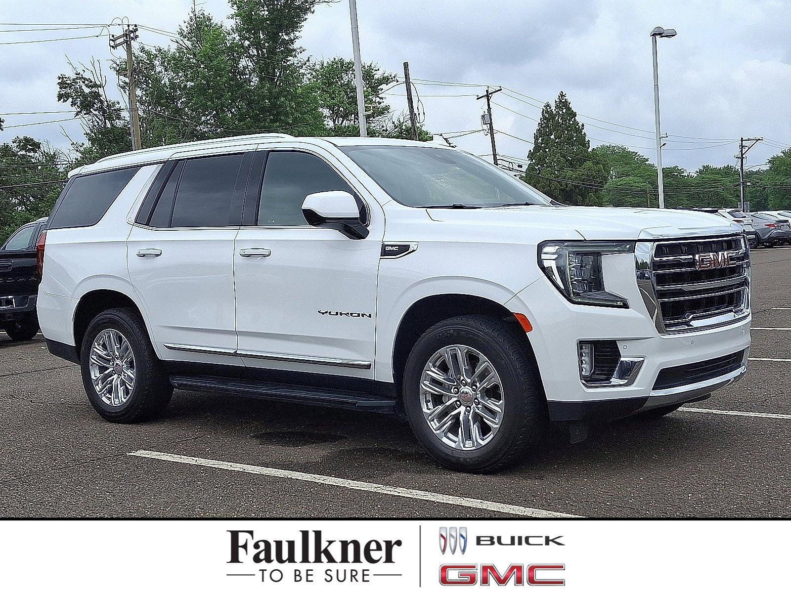 2024 GMC Yukon SLT