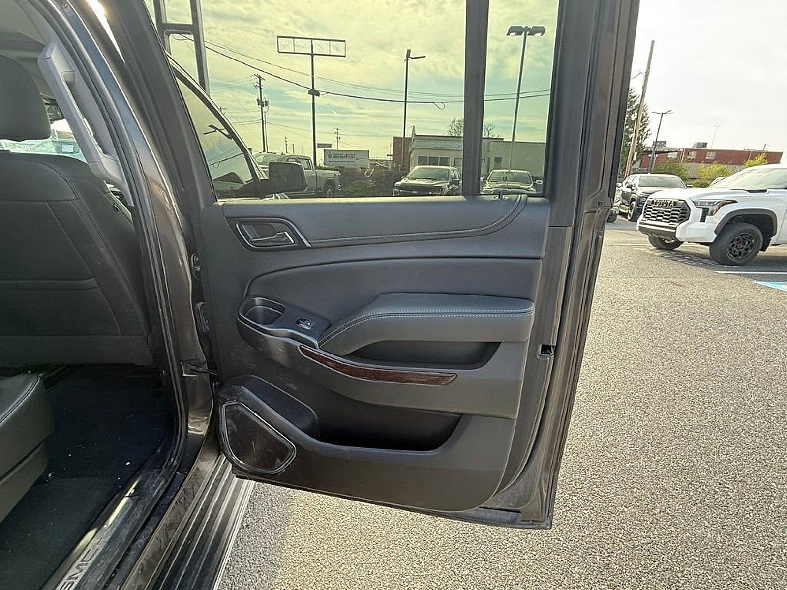 2019 GMC Yukon XL SLT