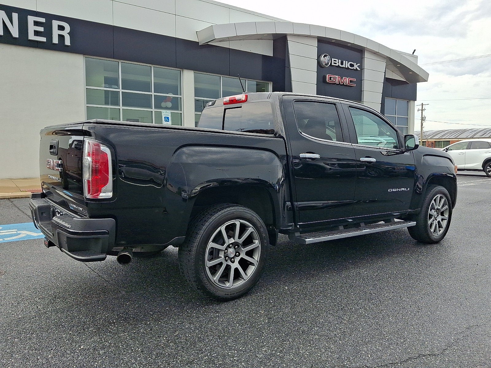2022 GMC Canyon Denali
