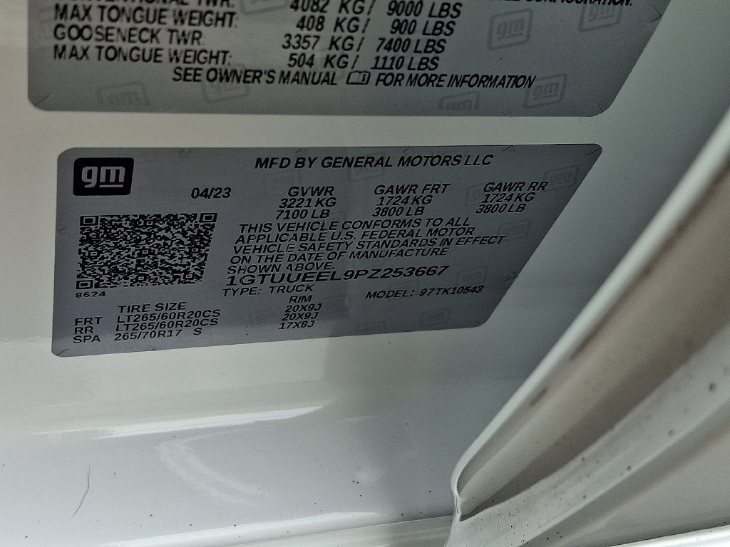 2023 GMC Sierra 1500 AT4