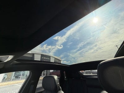 2024 Cadillac LYRIQ Luxury 1