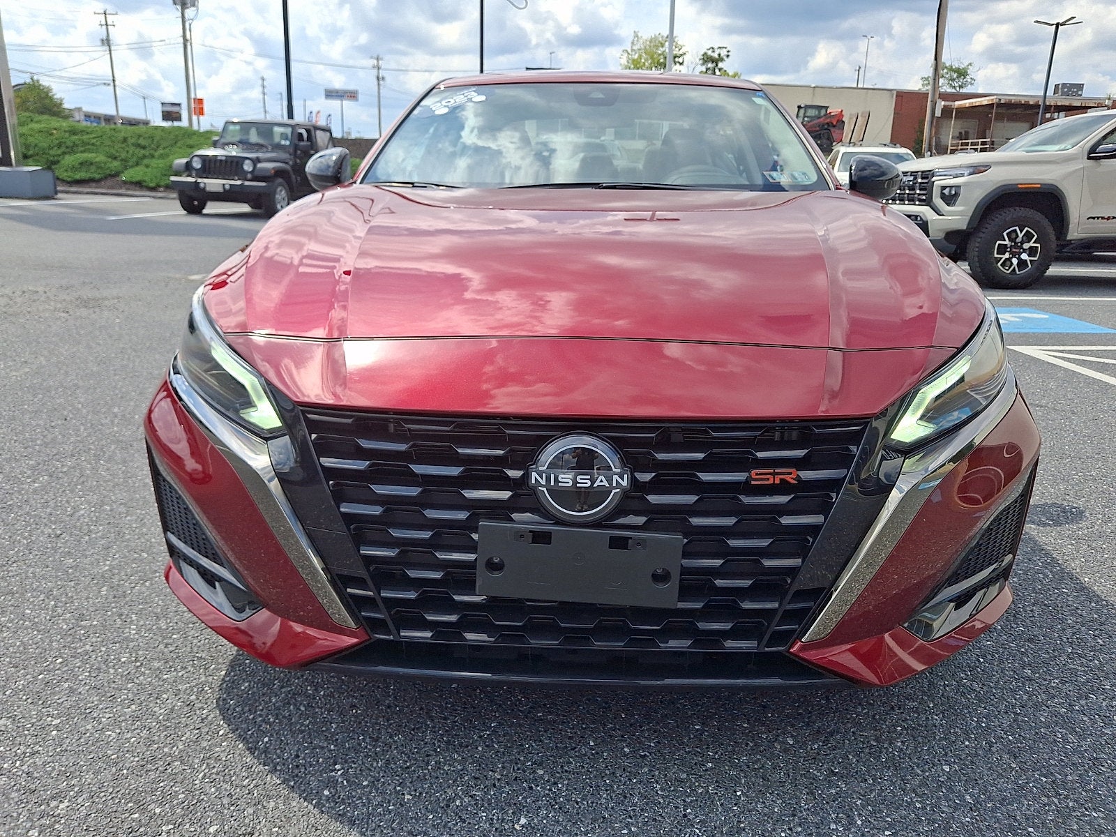 2023 Nissan Altima SR FWD