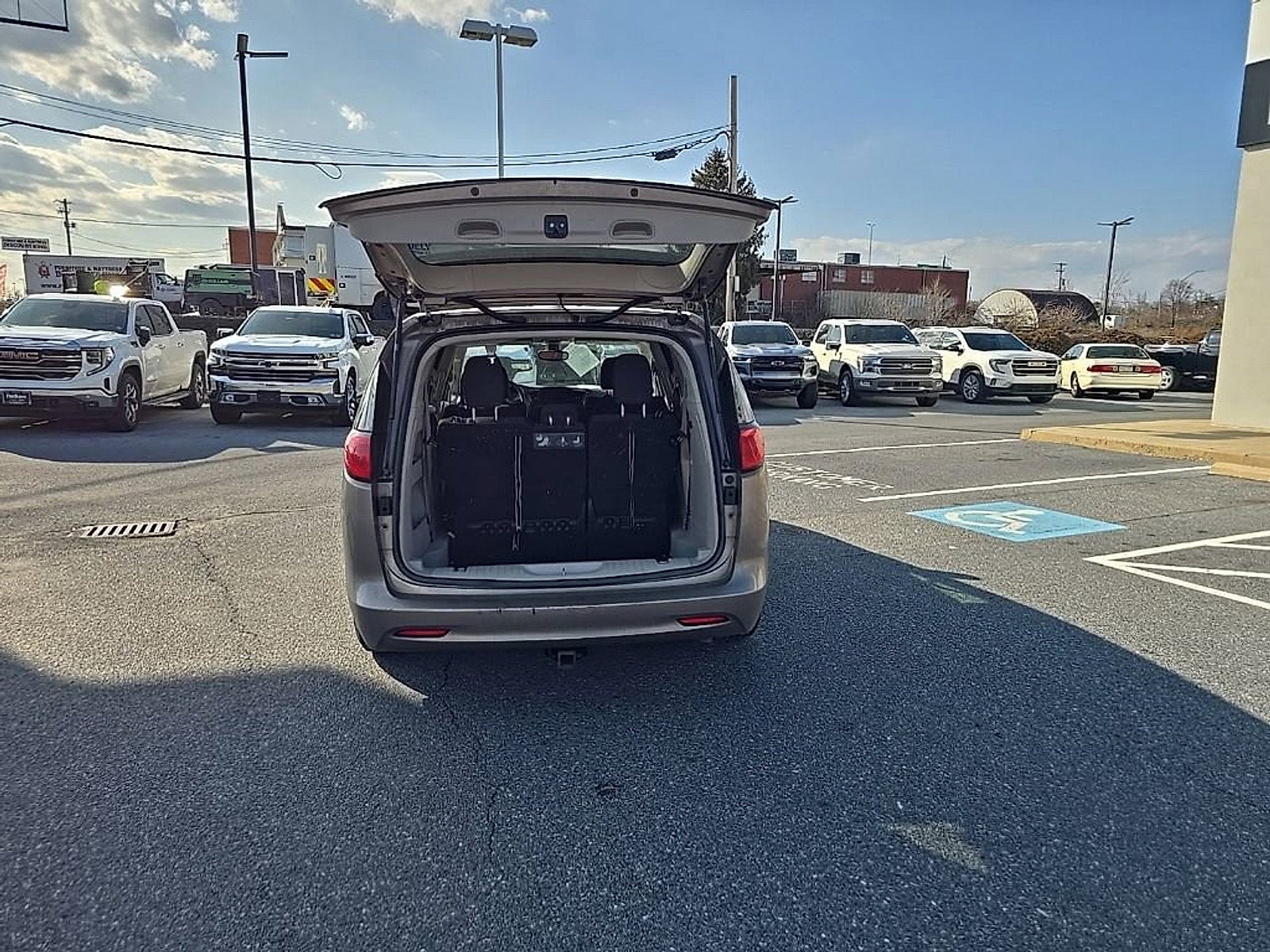 2017 Chrysler Pacifica LX