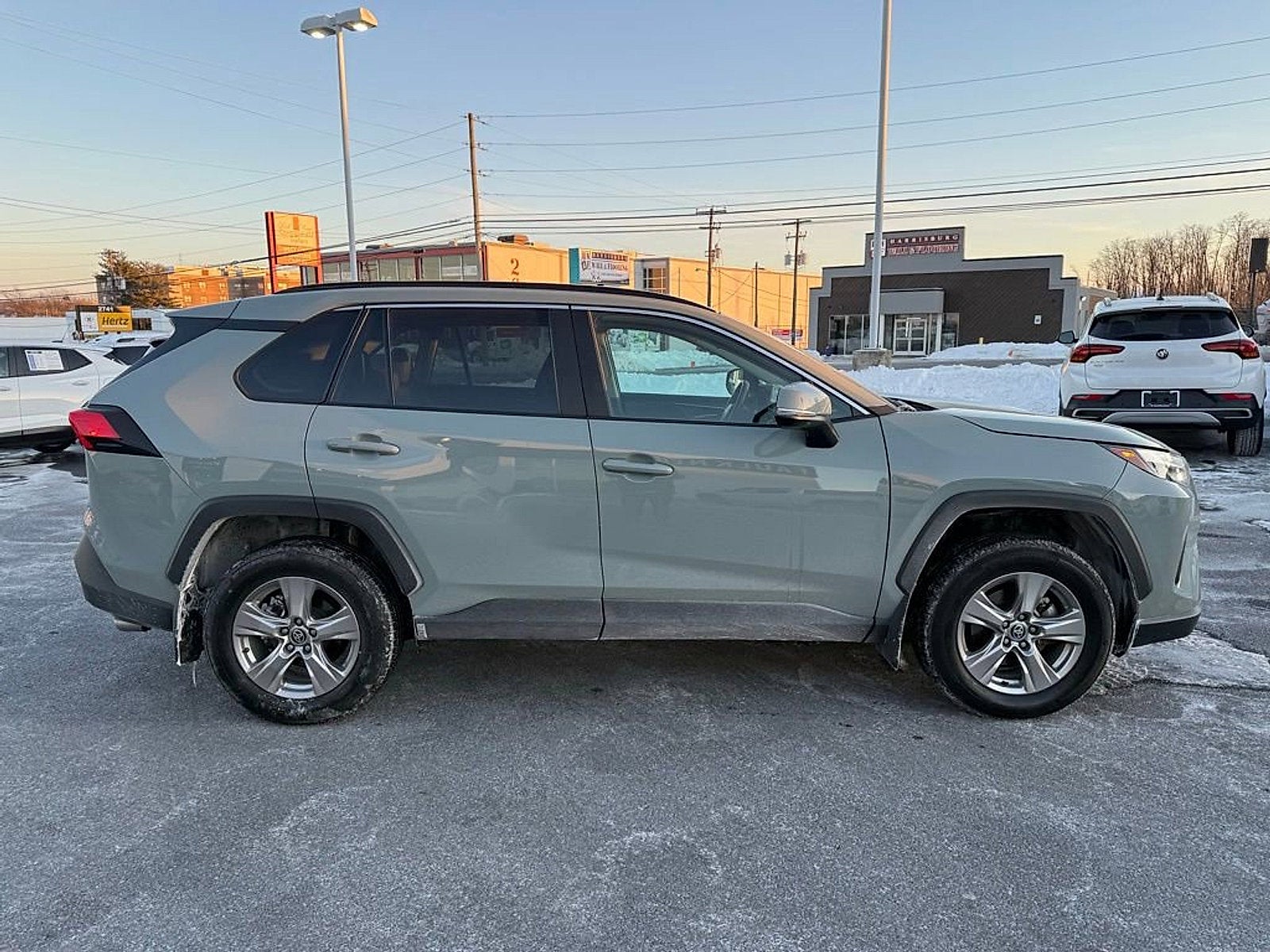 2023 Toyota RAV4 XLE