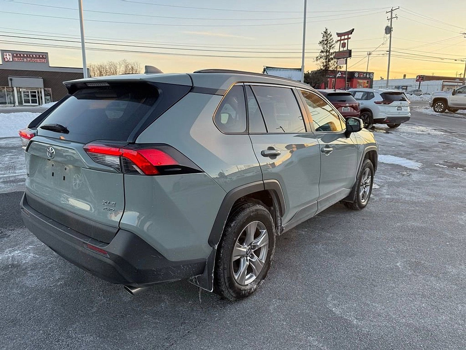 2023 Toyota RAV4 XLE