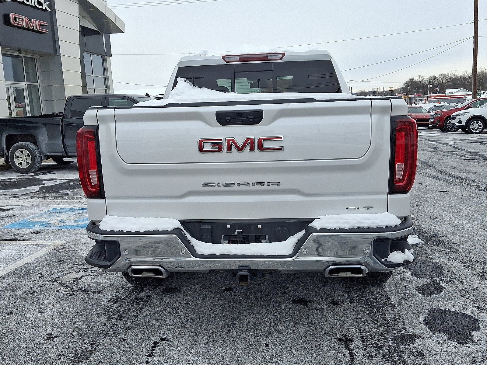 2024 GMC Sierra 1500 SLT