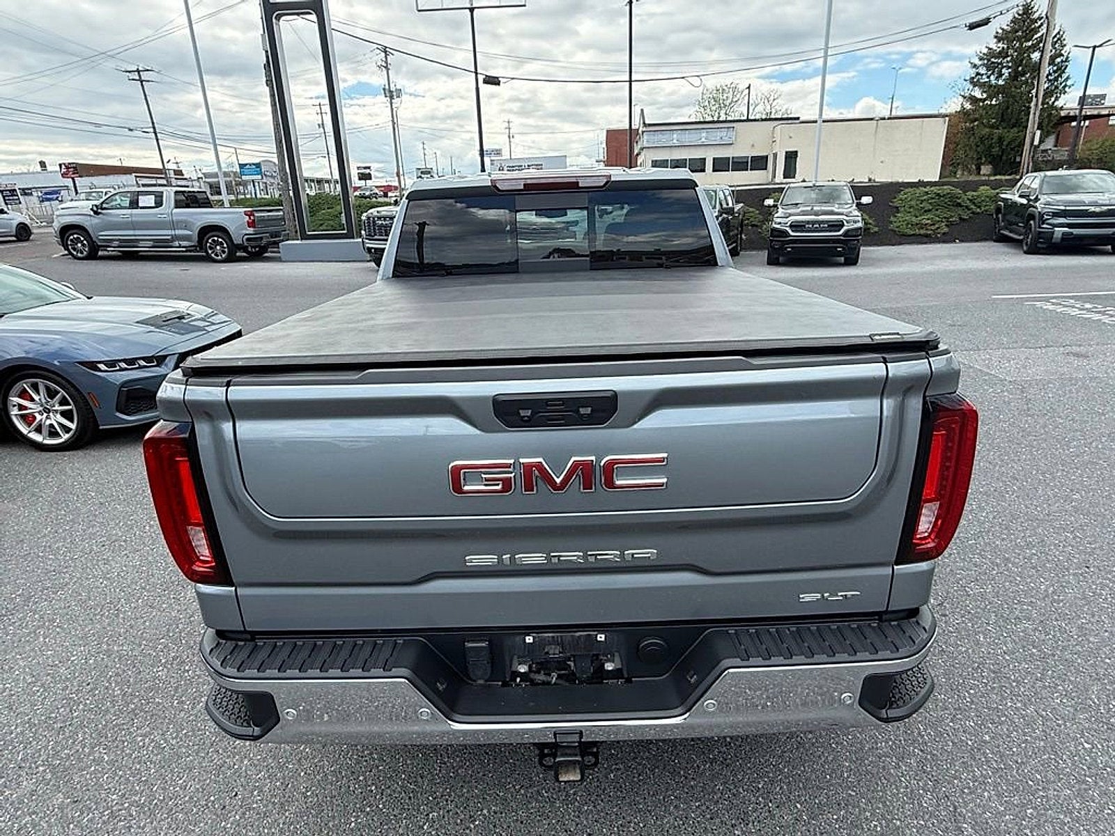 2024 GMC Sierra 1500 SLT