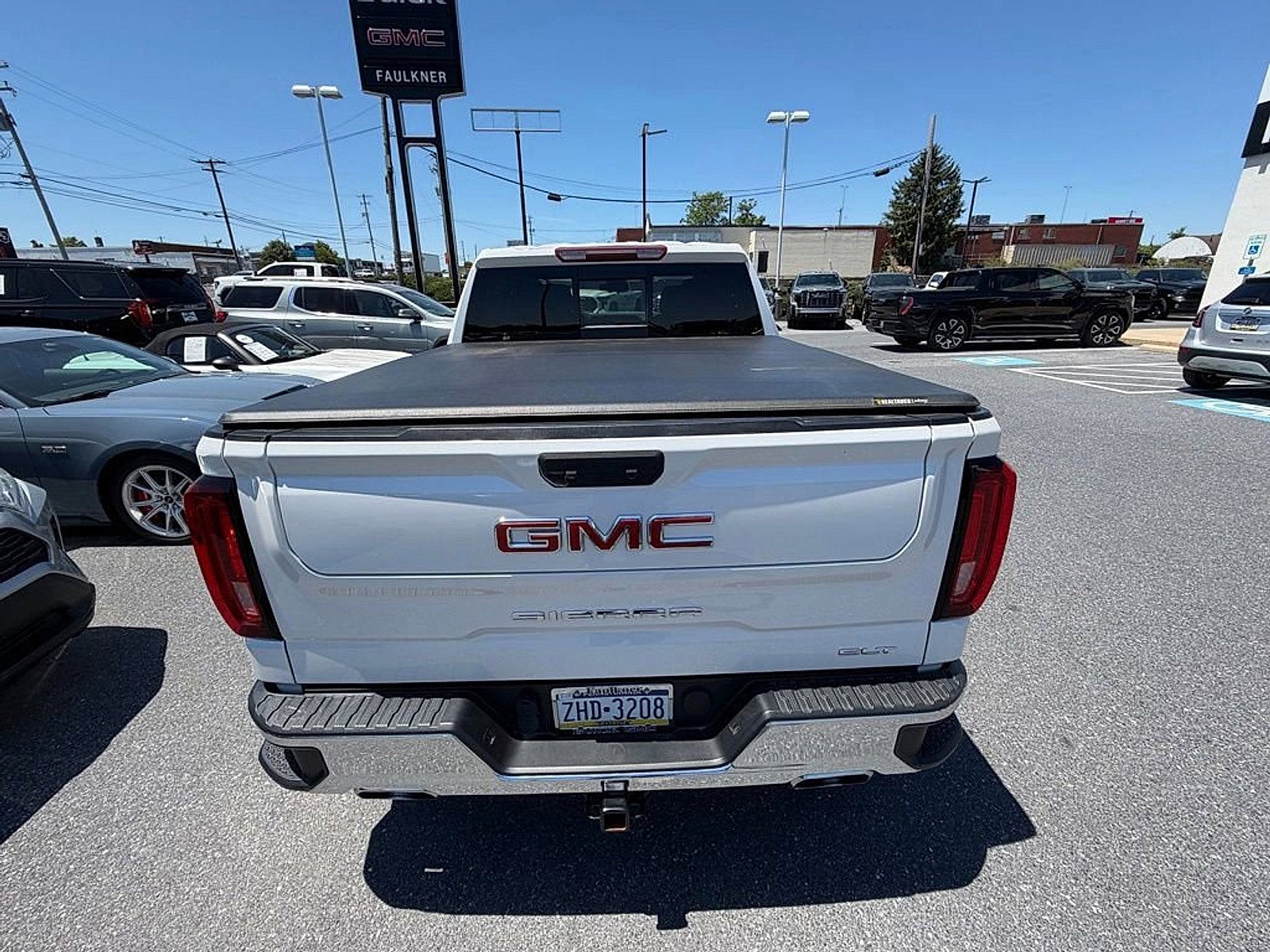 2023 GMC Sierra 1500 SLT