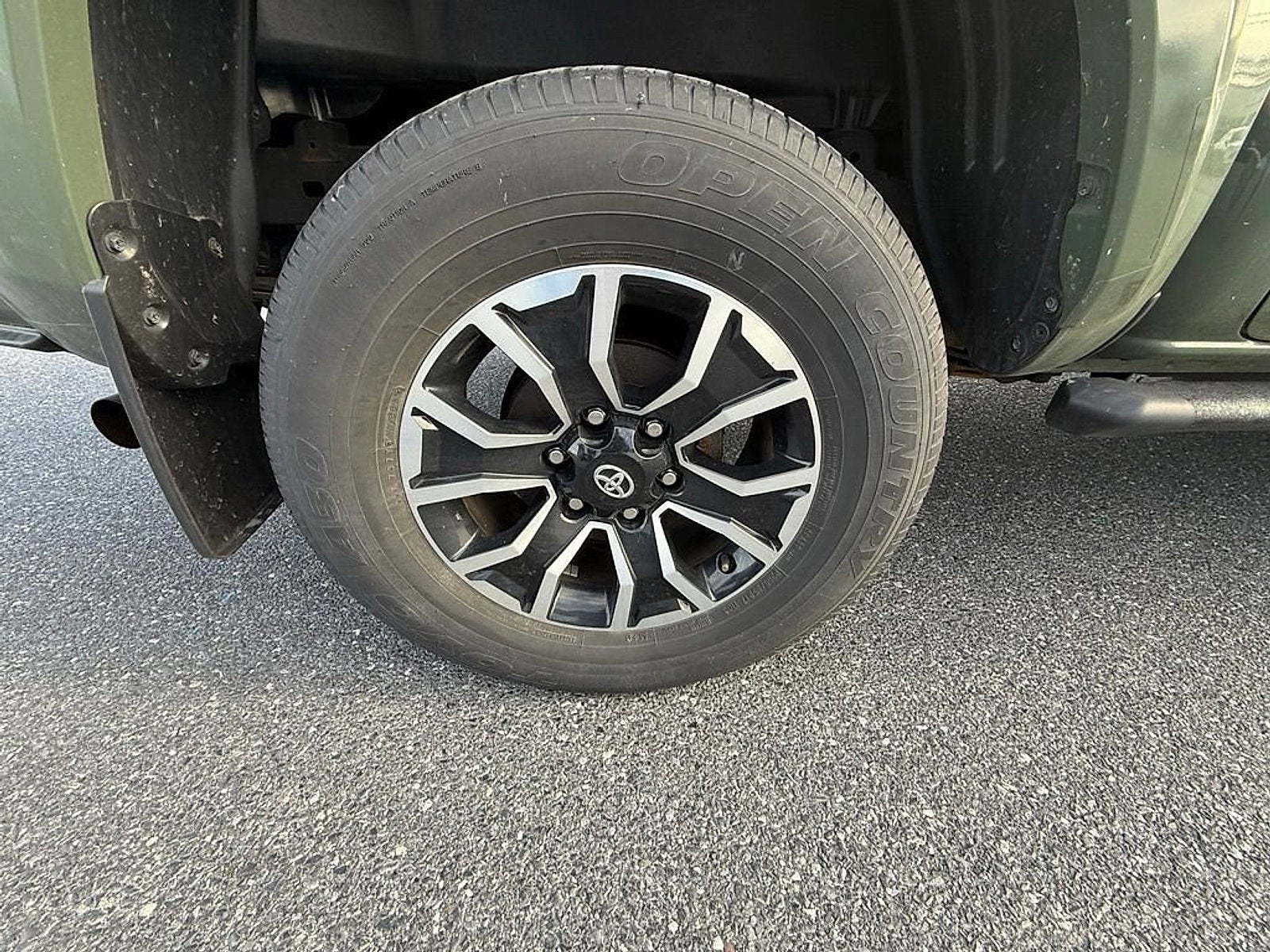 2022 Toyota Tacoma 4WD SR