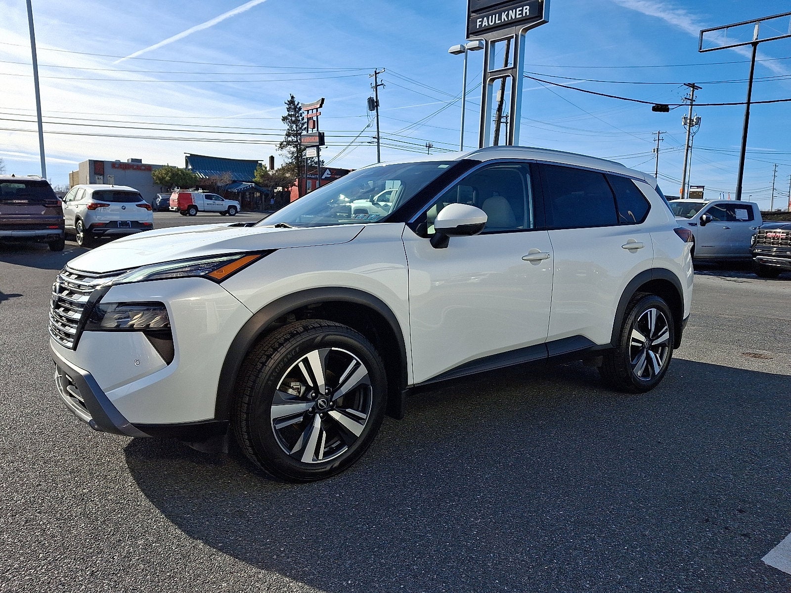 2024 Nissan Rogue SL