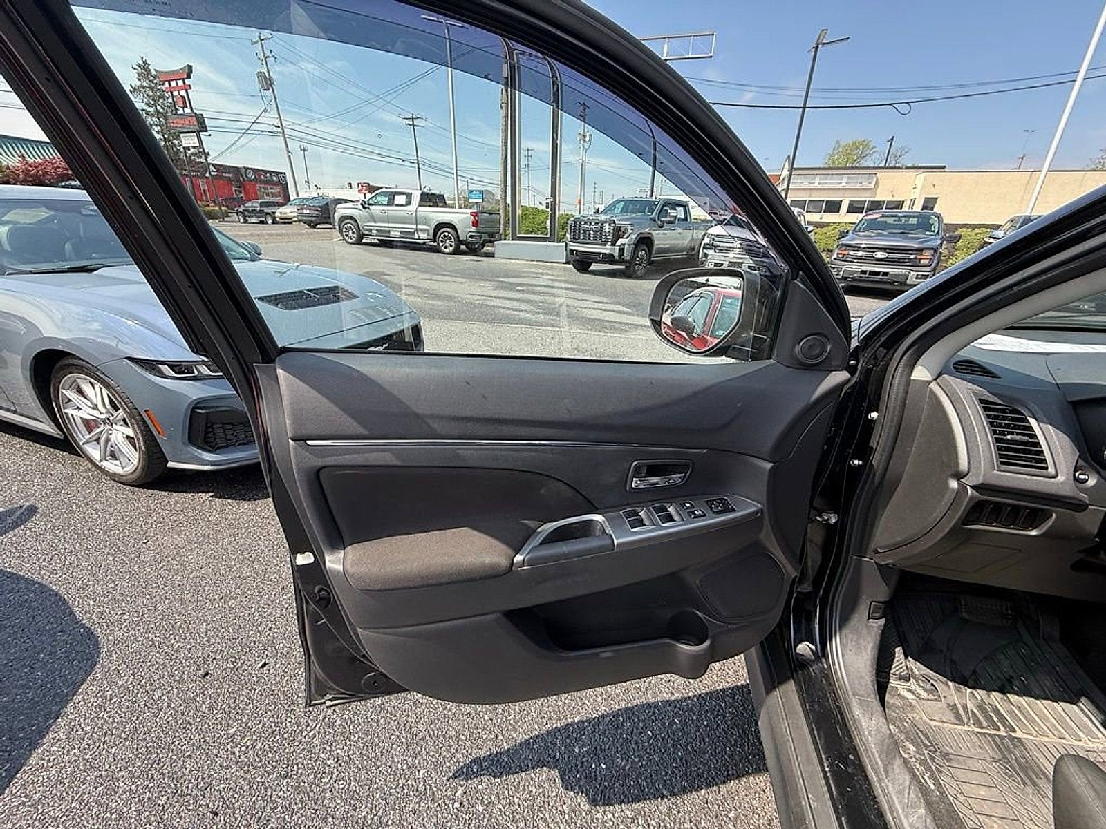 2019 Mitsubishi Outlander Sport ES 2.0