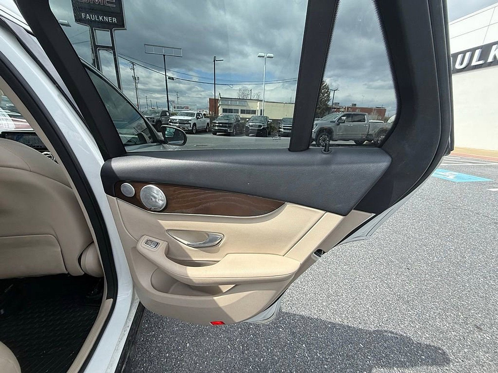 2020 Mercedes-Benz GLC GLC 300