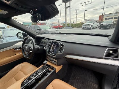 2017 Volvo XC90 Momentum