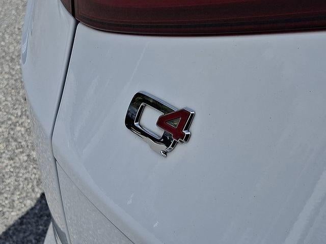 2022 Alfa Romeo Stelvio Veloce AWD