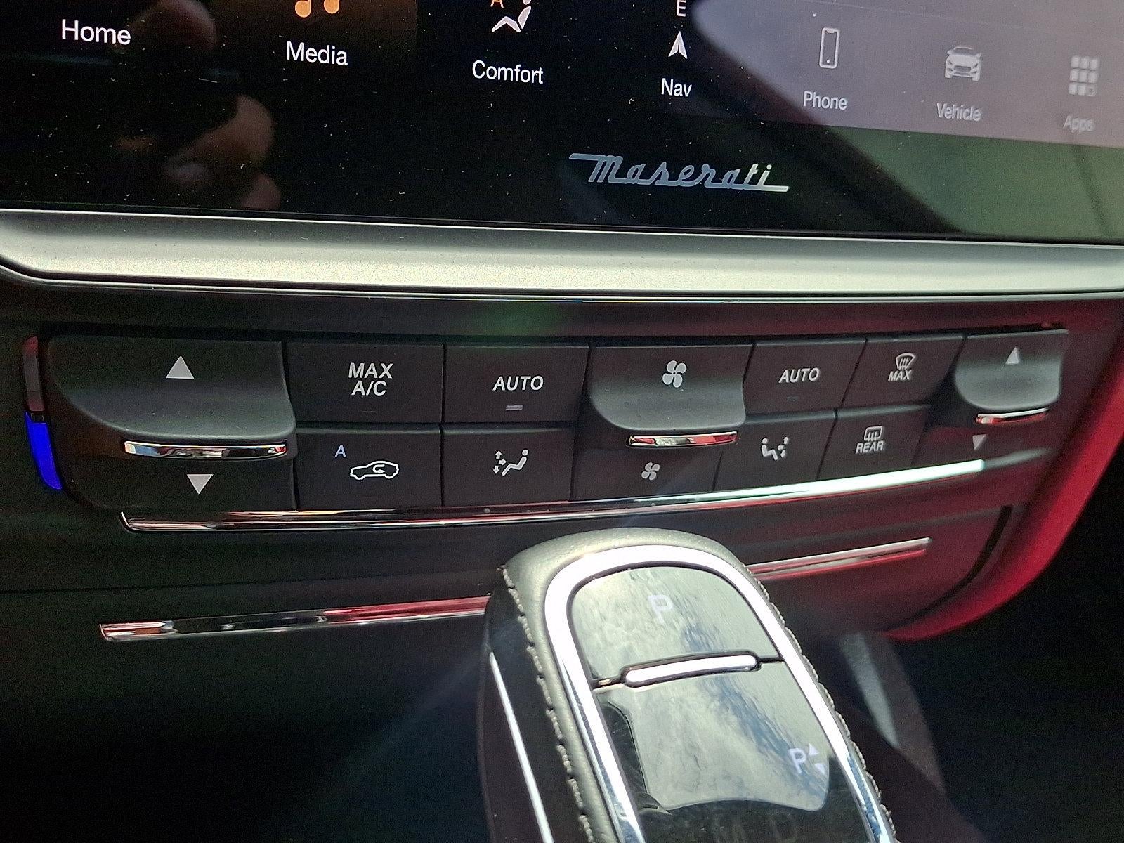 2023 Maserati Quattroporte Modena Q4 AWD