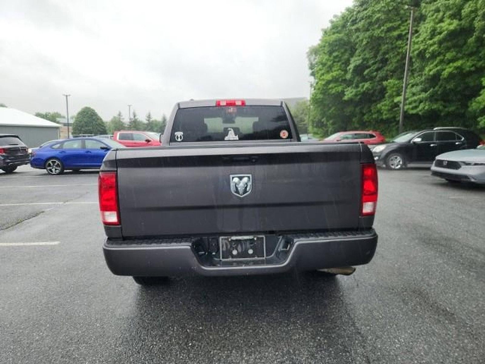 2016 RAM 1500 2WD Quad Cab 6.4 Ft Box Express