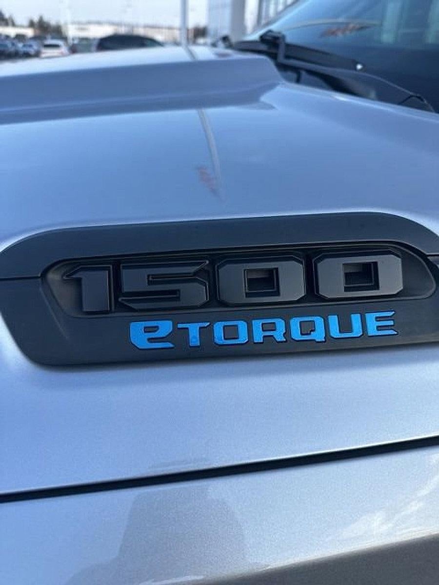 2021 RAM 1500 Big Horn 4x4 Crew Cab 5'7" Box