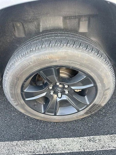 2021 RAM 1500 Big Horn 4x4 Crew Cab 5'7" Box