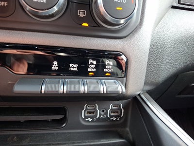 2021 RAM 1500 Big Horn 4x4 Crew Cab 5'7" Box