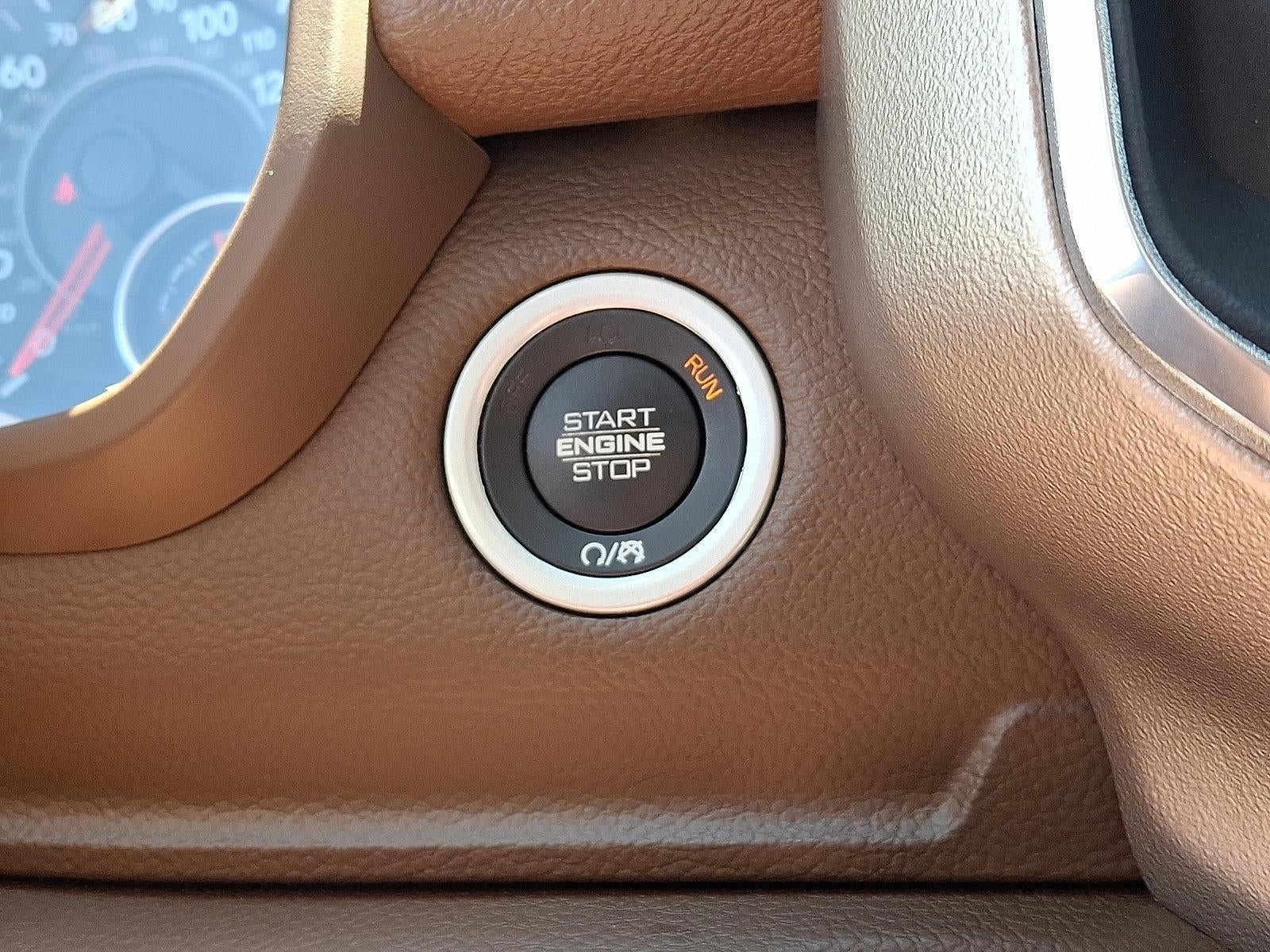 2019 RAM 1500 Laramie 4x4 Crew Cab 5'7" Box