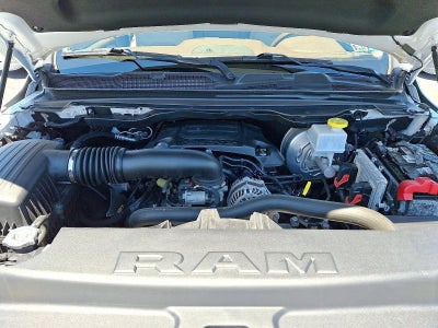 2019 RAM 1500 Laramie 4x4 Crew Cab 5'7" Box