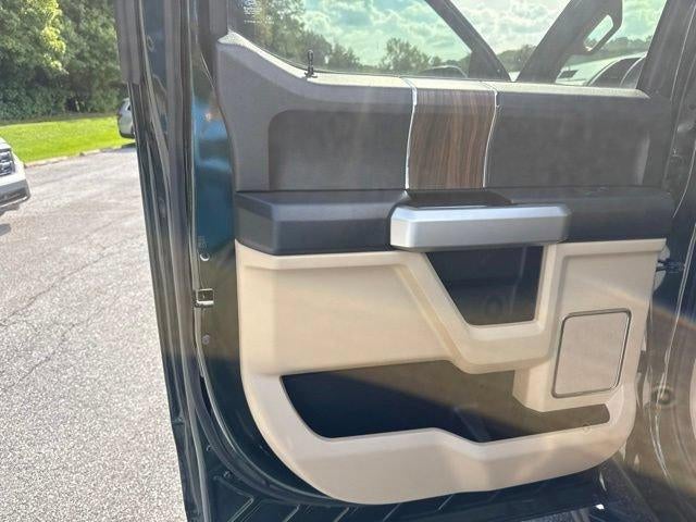2016 Ford F-150 4WD SuperCrew 5-1/2 Ft Box Lariat
