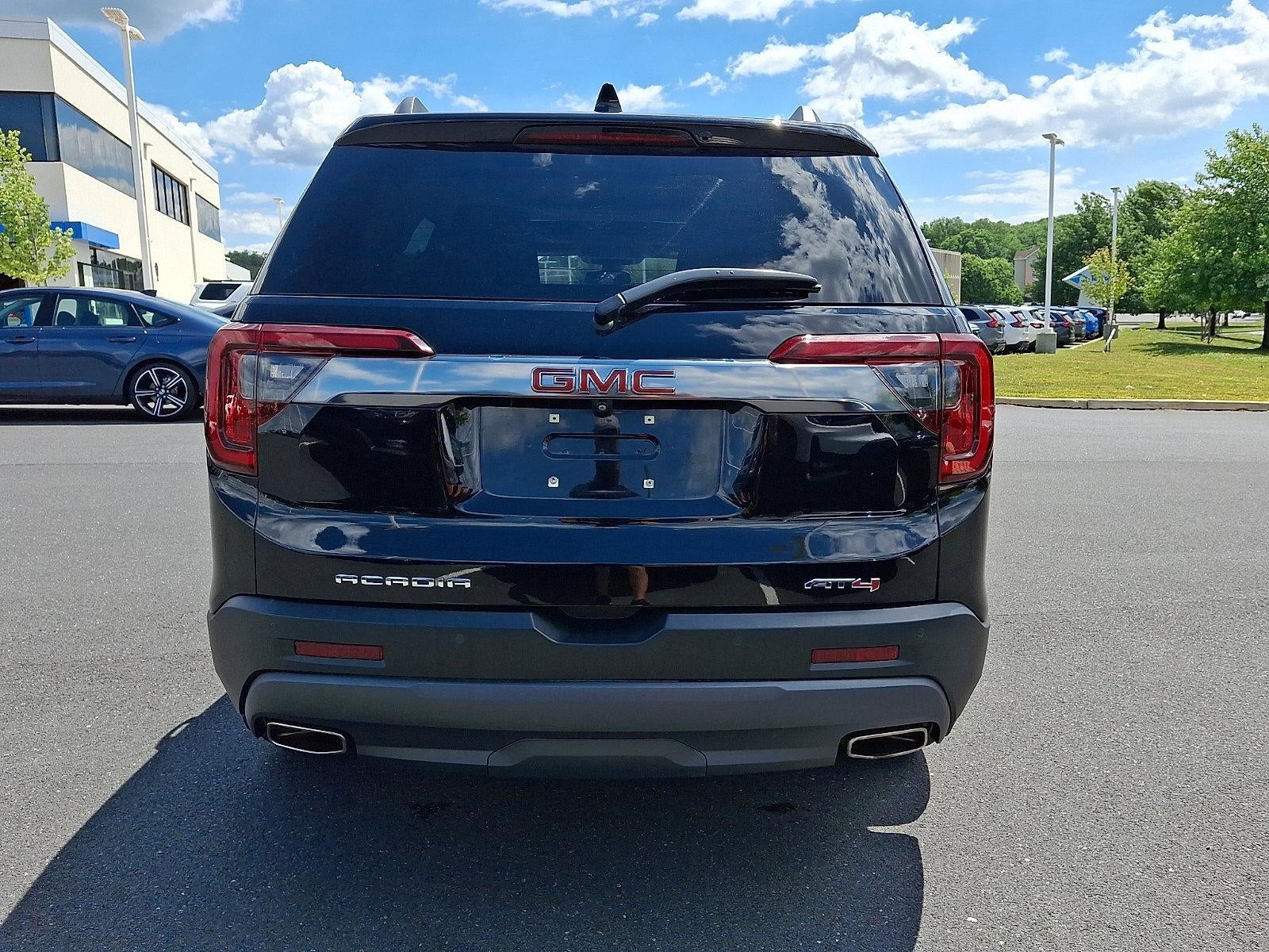 2022 GMC Acadia AWD AT4