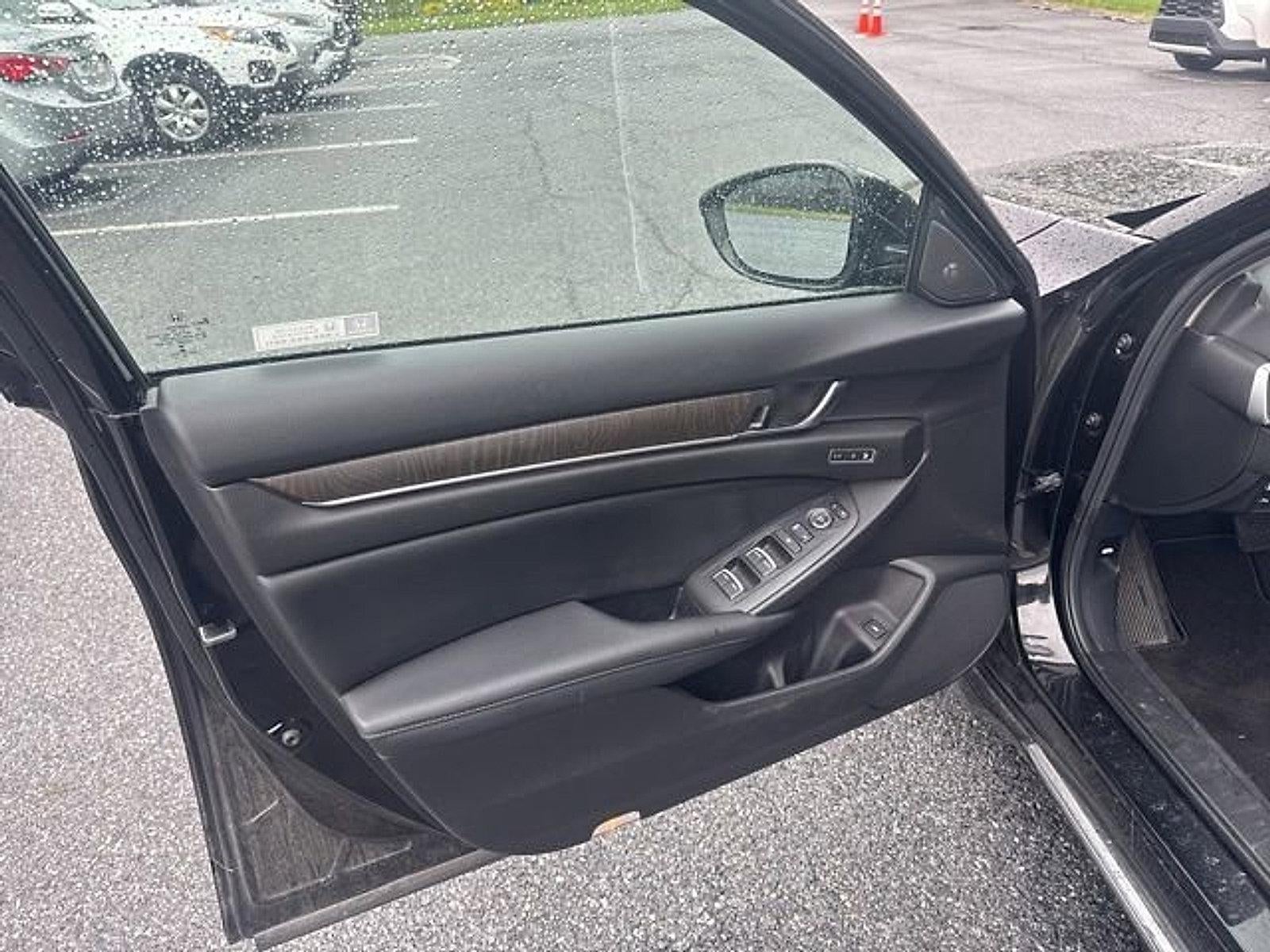 2022 Honda Accord Hybrid Touring Sedan
