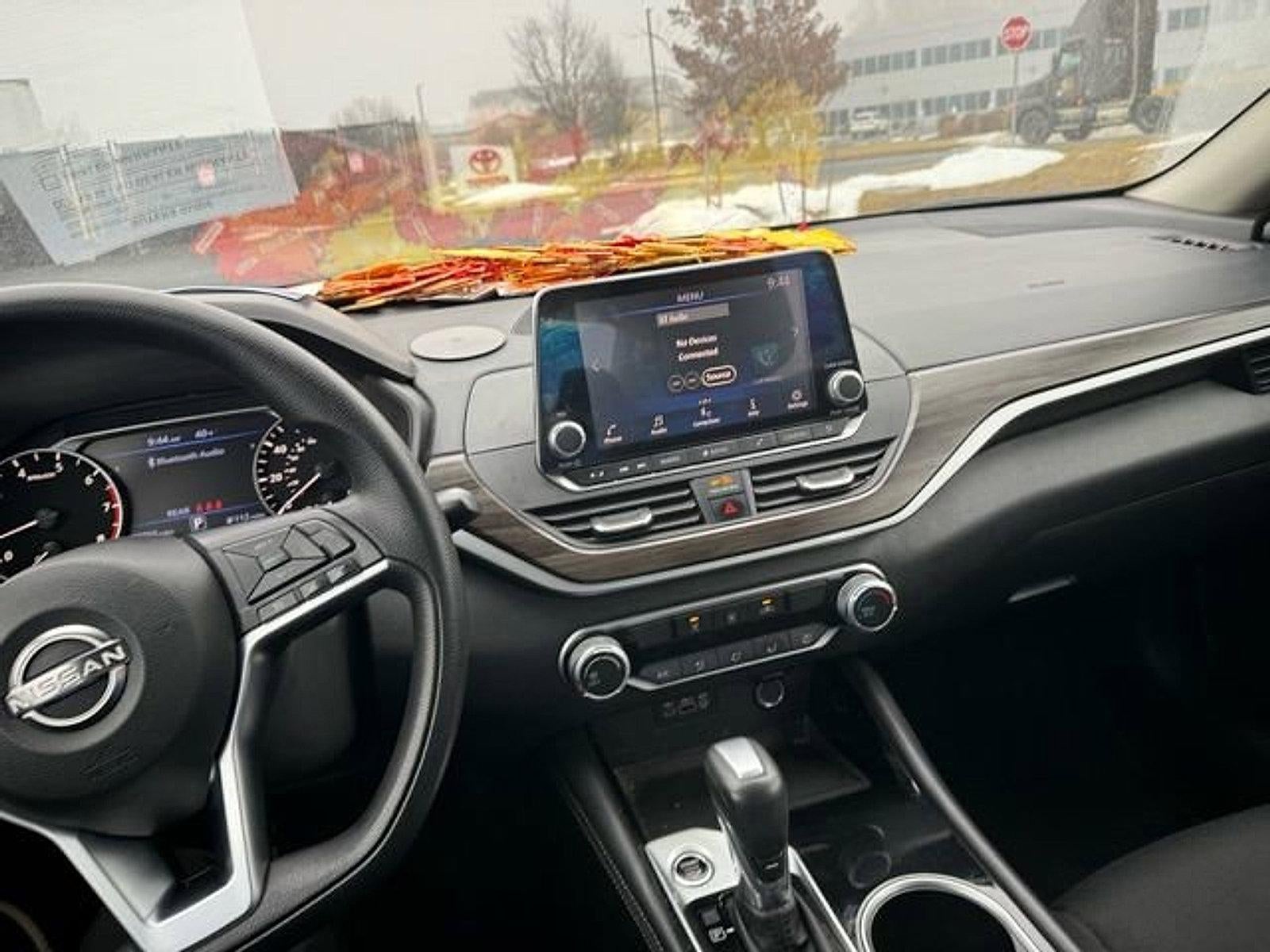 2023 Nissan Altima 2.5 SV AWD Sedan