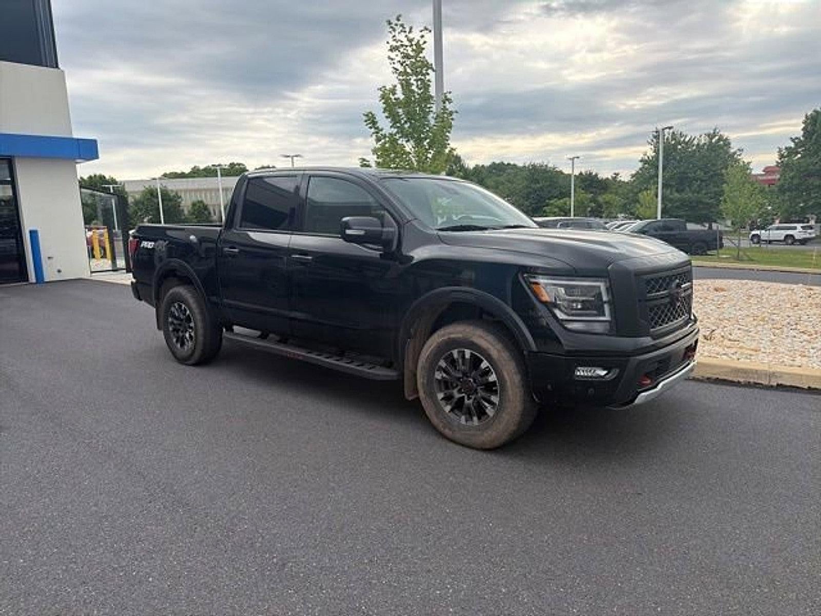 2024 Nissan Titan 4x4 Crew Cab PRO-4X