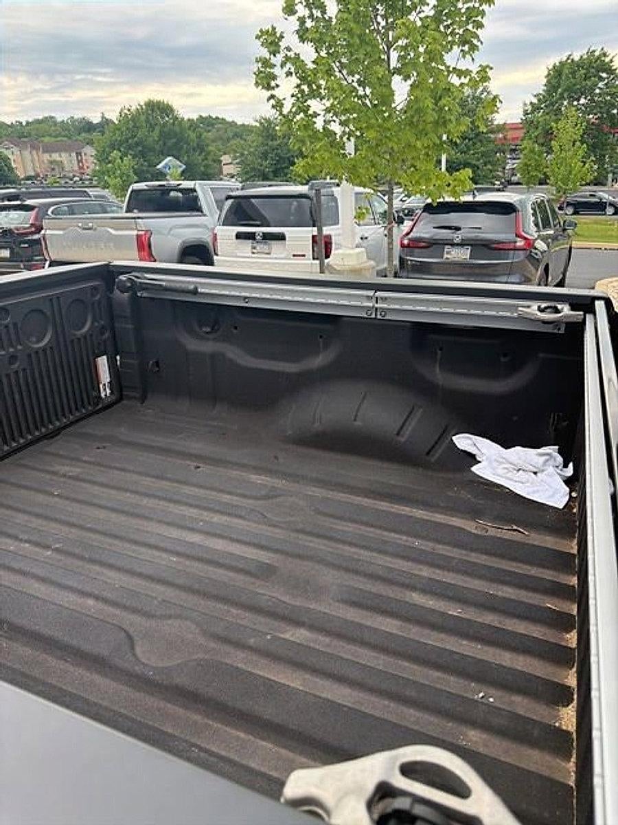 2024 Nissan Titan 4x4 Crew Cab PRO-4X