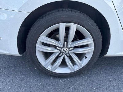 2017 Volkswagen Passat 1.8T SEL Premium Auto