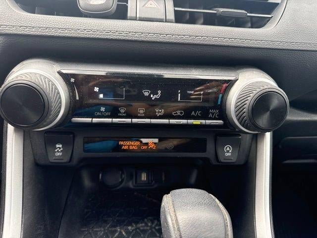 2020 Toyota RAV4 LE AWD (Natl)