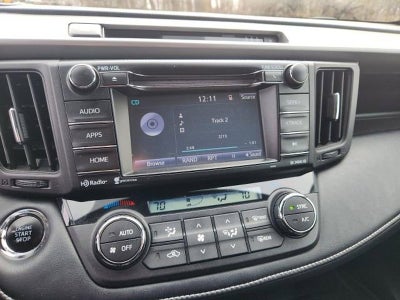 2017 Toyota RAV4 XLE AWD (Natl)