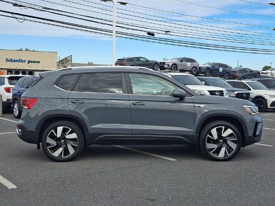 2024 Volkswagen Taos 1.5T SEL