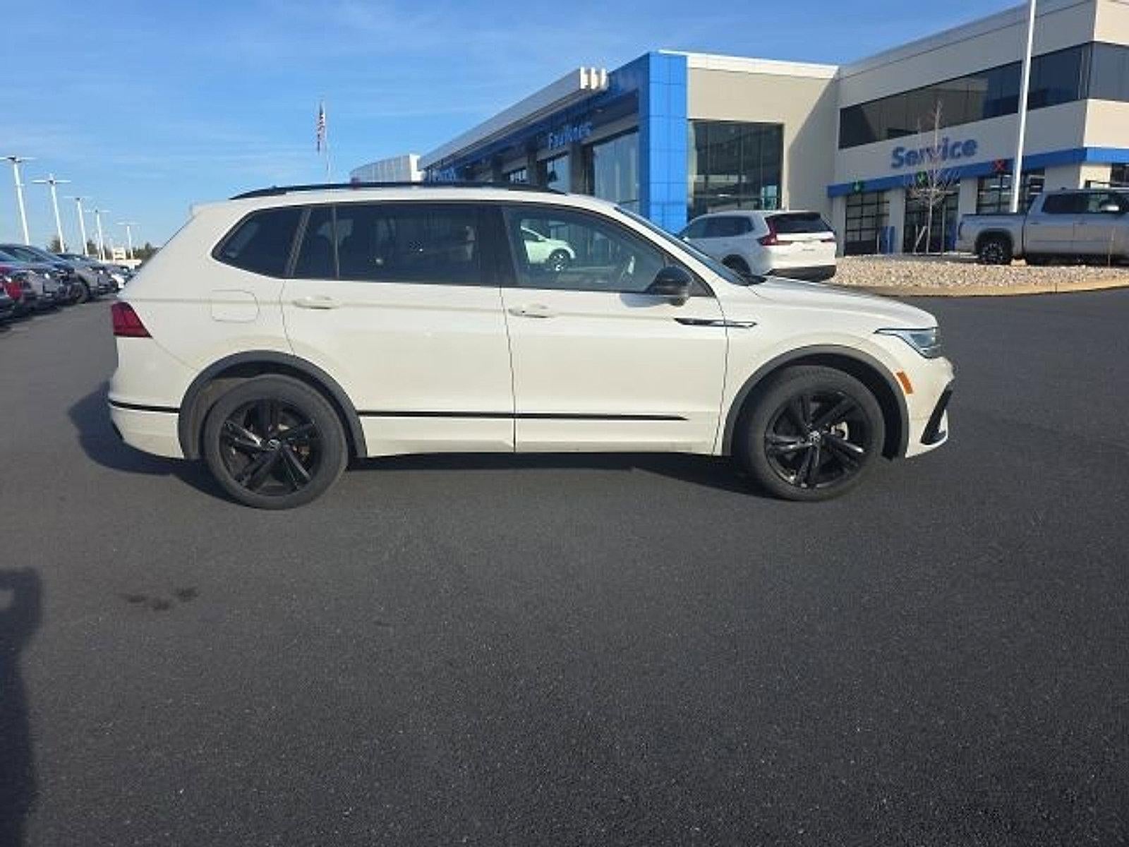 2023 Volkswagen Tiguan 2.0T SE R-Line Black 4MOTION