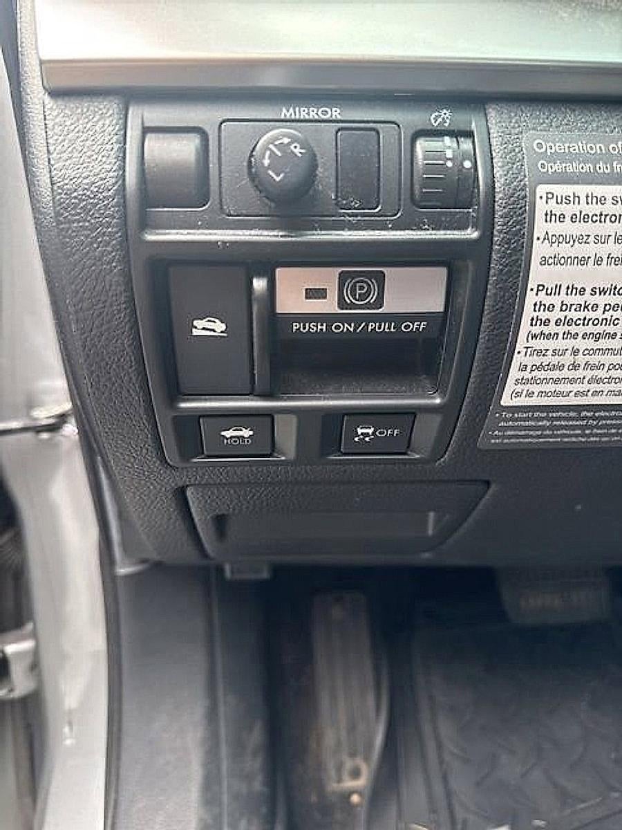 2011 Subaru Legacy 2.5i Automatic Premium All-Weather Package