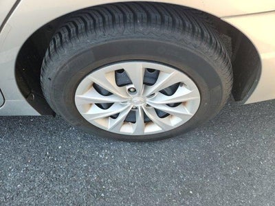 2015 Toyota Camry 4dr Sdn I4 Auto LE (SE)
