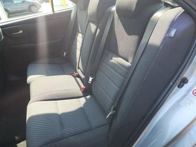 2015 Toyota Camry 4dr Sdn I4 Auto LE (SE)