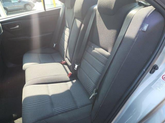 2015 Toyota Camry 4dr Sdn I4 Auto LE (SE)