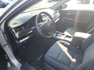 2015 Toyota Camry 4dr Sdn I4 Auto LE (SE)