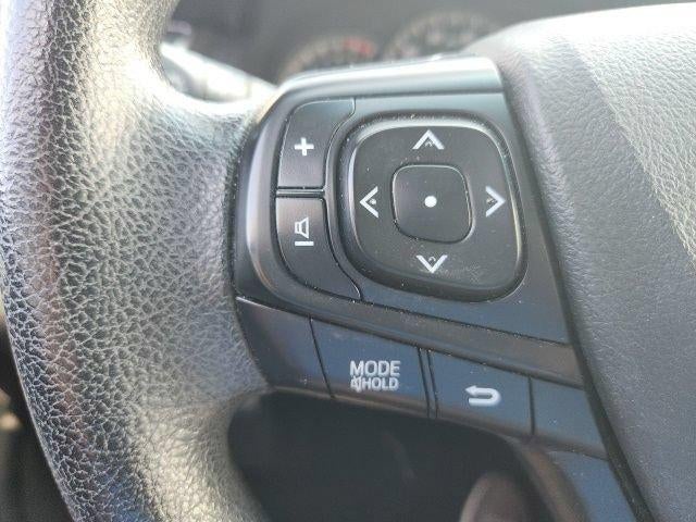 2015 Toyota Camry 4dr Sdn I4 Auto LE (SE)