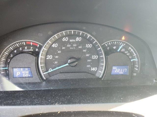 2015 Toyota Camry 4dr Sdn I4 Auto LE (SE)