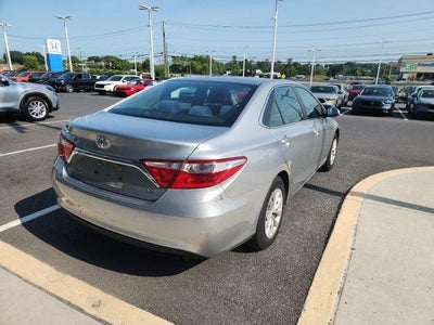 2015 Toyota Camry 4dr Sdn I4 Auto LE (SE)