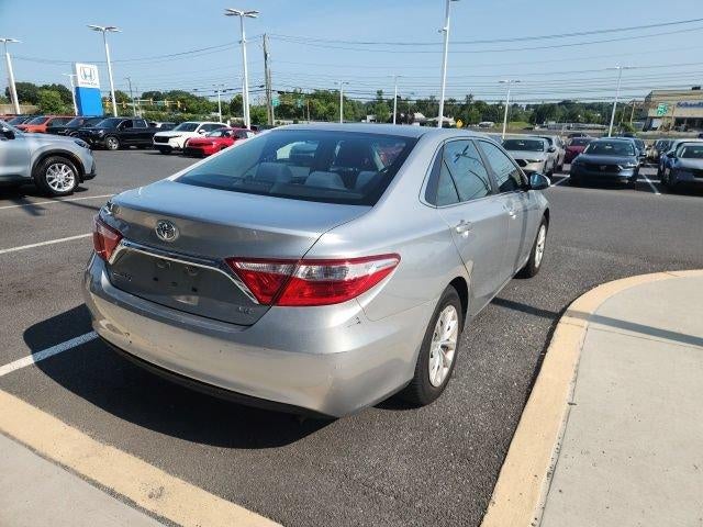 2015 Toyota Camry 4dr Sdn I4 Auto LE (SE)