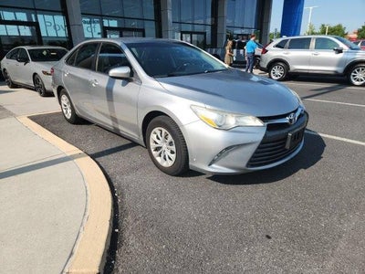 2015 Toyota Camry 4dr Sdn I4 Auto LE (SE)